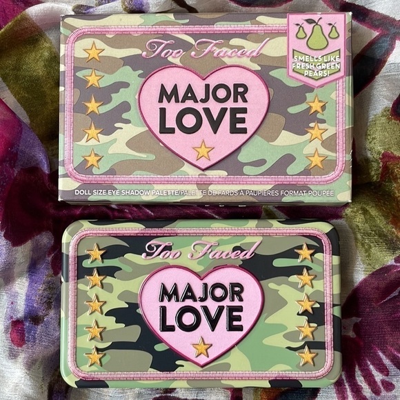 Brand New Too Faced Eye Shadow Set of Three Chocolate Bar Let’s Play Major Love - Picture 13 of 16